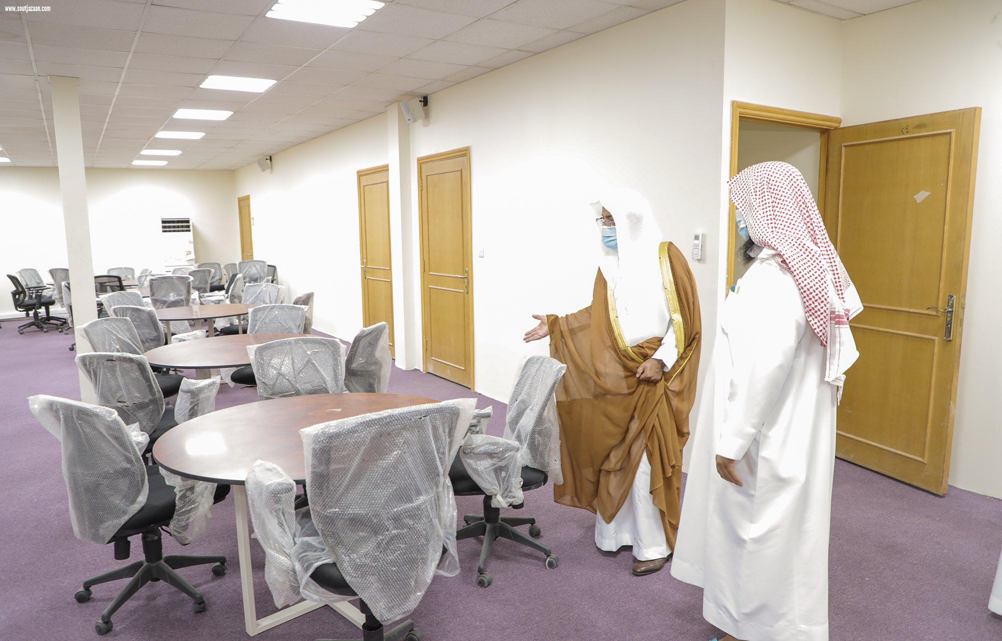 وزير الشؤون الإسلامية يتفقد مقر معهد الأئمة والخطباء الجديد بالرياض