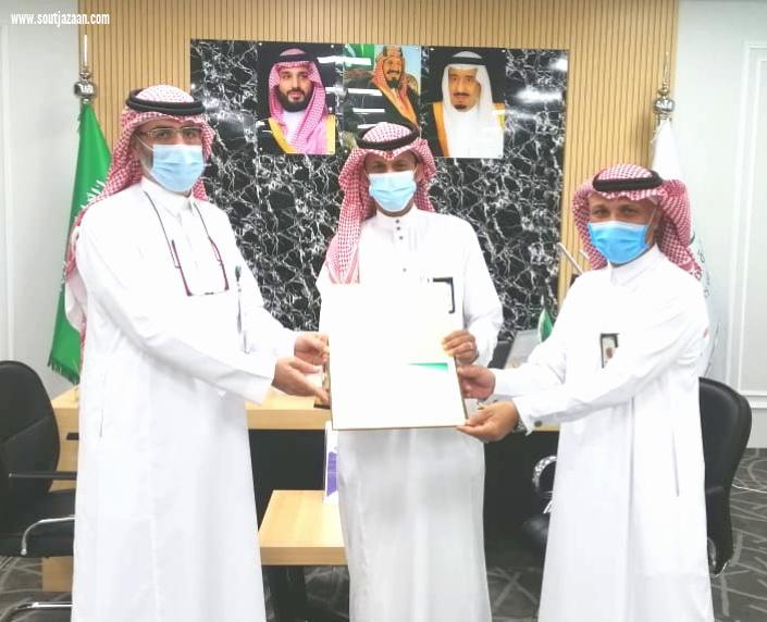 مدير عام الإدارة العامة للرعاية الصحية المنزلية بالوزارة يكرم    حكمي 