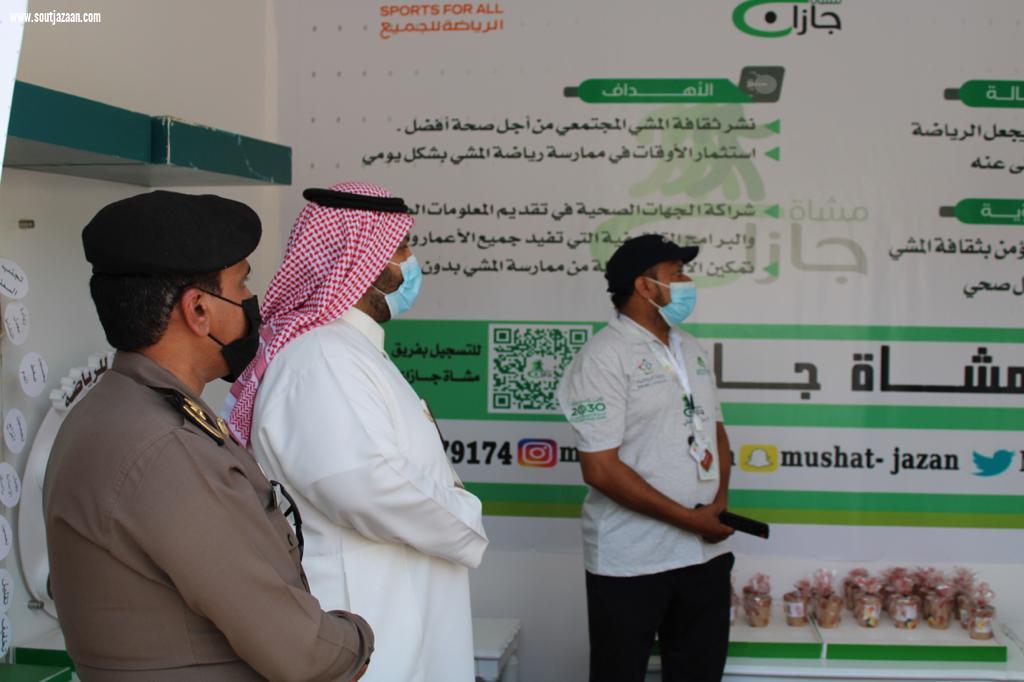 محافظ الداير يزور ركن مشاة جازان بمهرجان البن الخولاني الثامن 