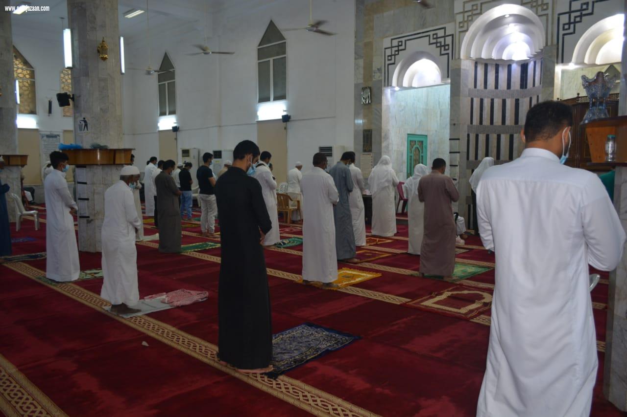 مستشفى صامطة و إدارة المساجد يواصل تنفيذ جولات ميدانيةلتطبيق الاحترازات 