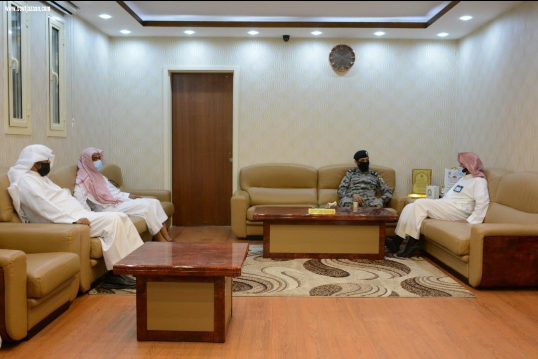مدير الشؤون الإسلامية يبحث التعاون  في مجال الدعوة إلى الله مع مدير الشؤون الدينية بإصلاحية جازان 
