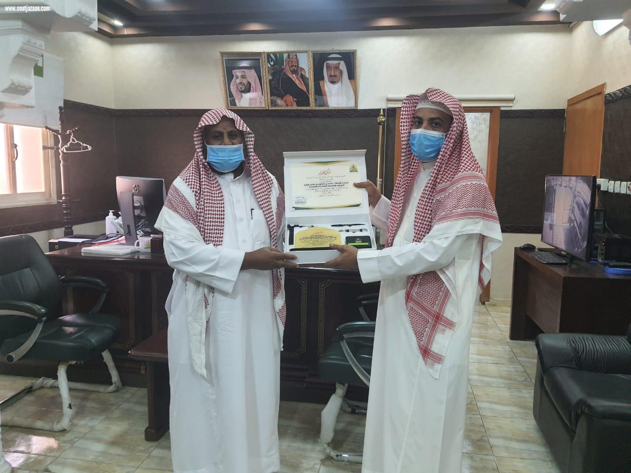 فرع وزاره العدل بمنطقة جازان  يكرم الكريري