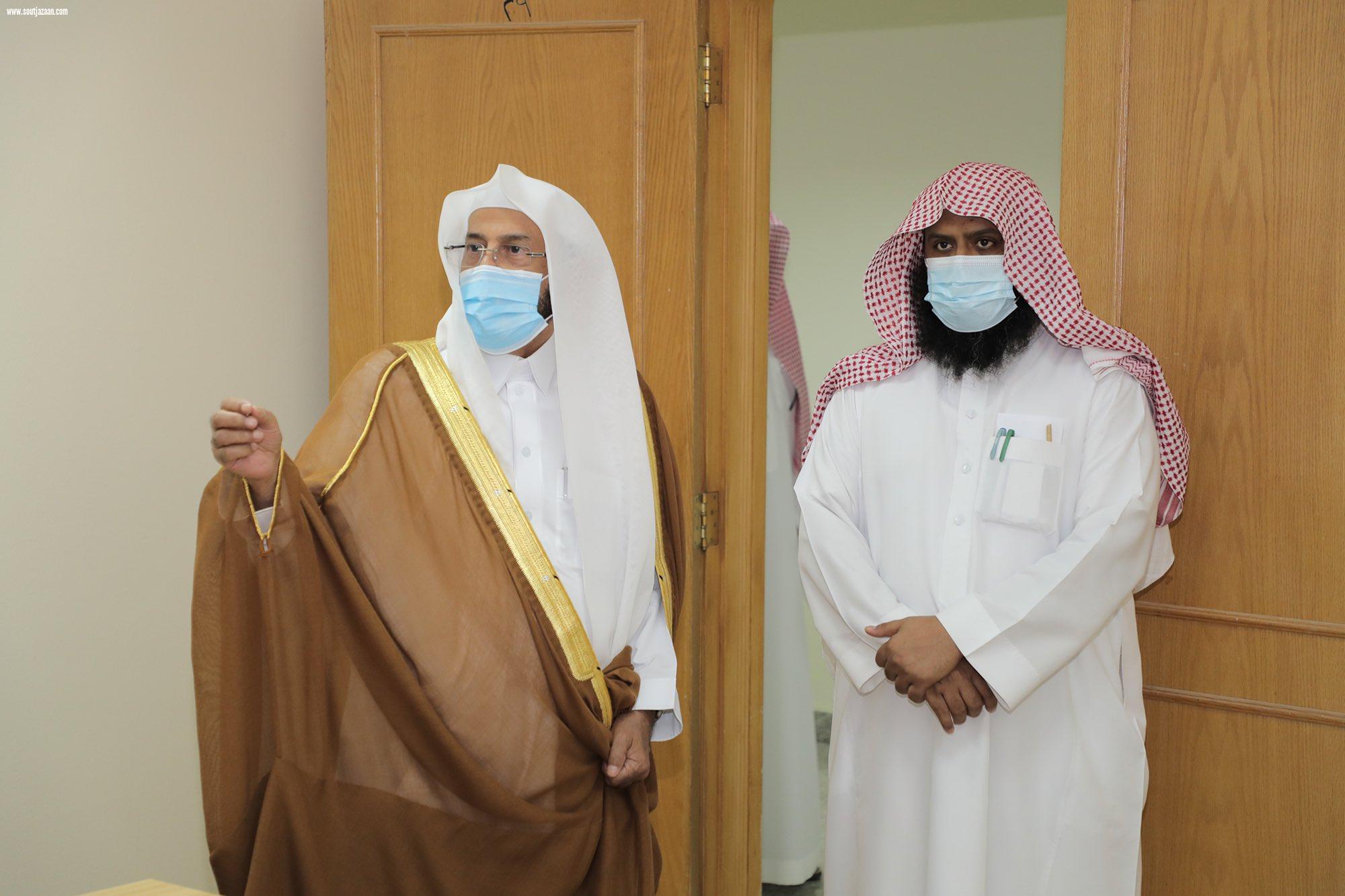 وزير الشؤون الإسلامية يتفقد مقر معهد الأئمة والخطباء الجديد بالرياض