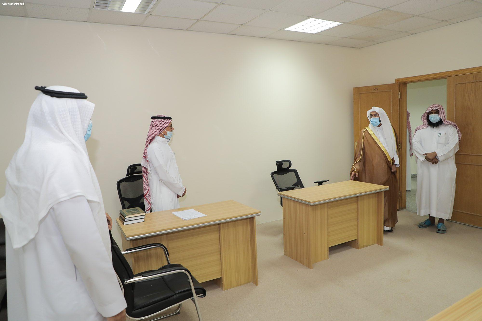 وزير الشؤون الإسلامية يتفقد مقر معهد الأئمة والخطباء الجديد بالرياض