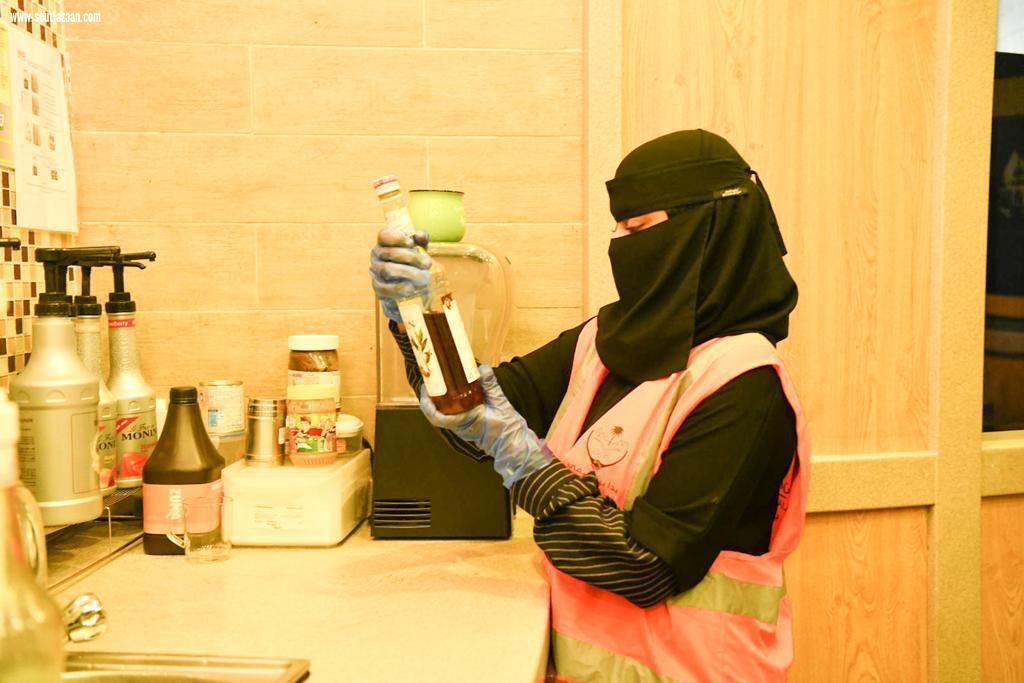 أمين منطقة جازان يعتمد خطة الرقابة الصحية خلال شهر رمضان 