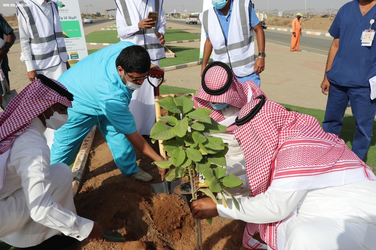 محافظ الحُرث يدشن فعاليات اسبوع البيئة 
