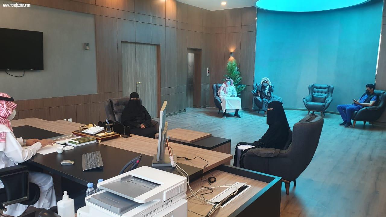 رئيس بلدية صامطة يستقبل فريق من القطاع الصحي بمنطقة جازان