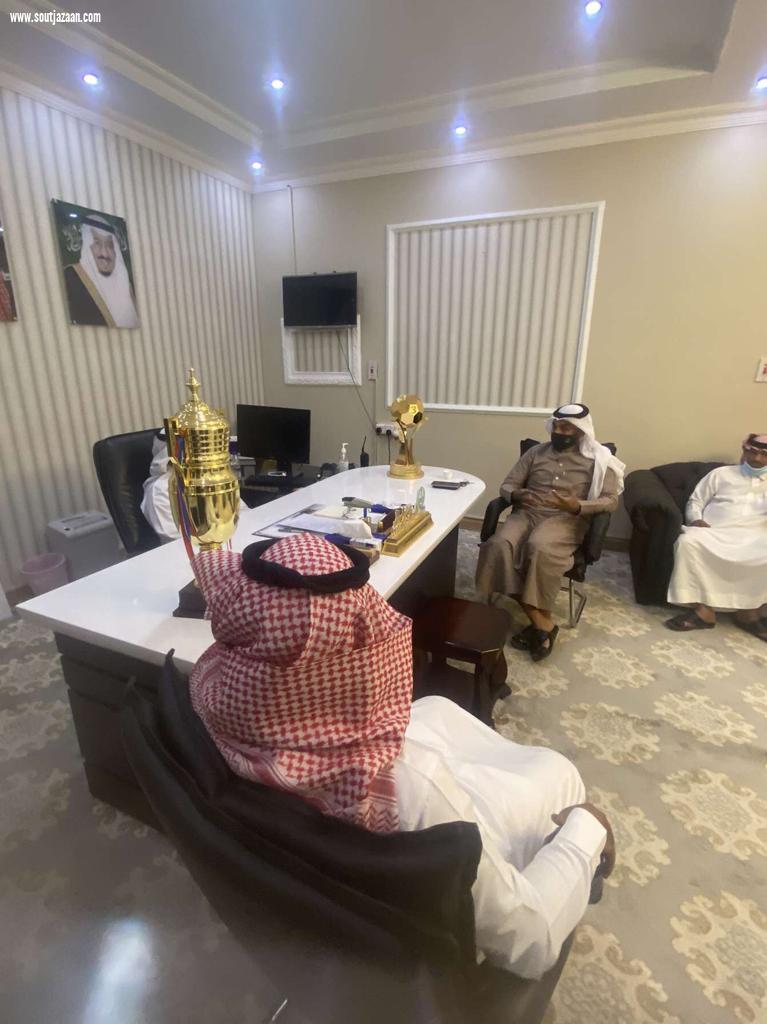 رئيس مركز وادي جازان يستقبل فريق امجاد الخشابية بطل بطولة الغرفة التجارية الصناعية بجازان  وبطل السوبر