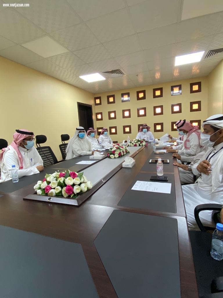 بلدي السهي يعقد اجتماعا ويحدد مسميات للشوارع الرئيسية بالمركز