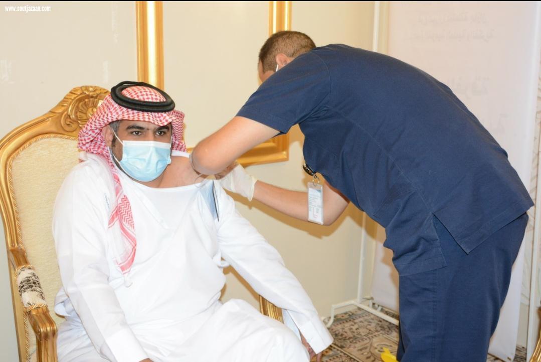 الشؤون الإسلامية بجازان بالتعاون مع المديرية العامة للصحة بالمنطقة  تقدم لقاح كورونا لمنسوبيها