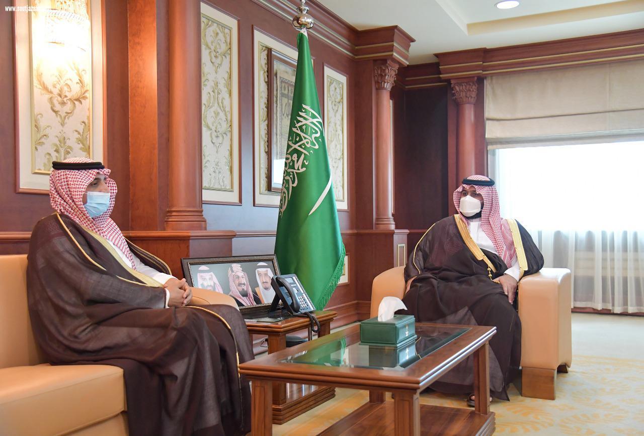 سمو نائب أمير منطقة جازان يطلع على التقرير السنوي لمركز جمعية الأطفال ذوي الإعاقة بالمنطقة 