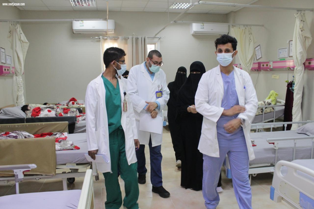 العيادات الشاملة التخصصية لقوى الأمن تزور مركز التأهيل الشامل بجازان