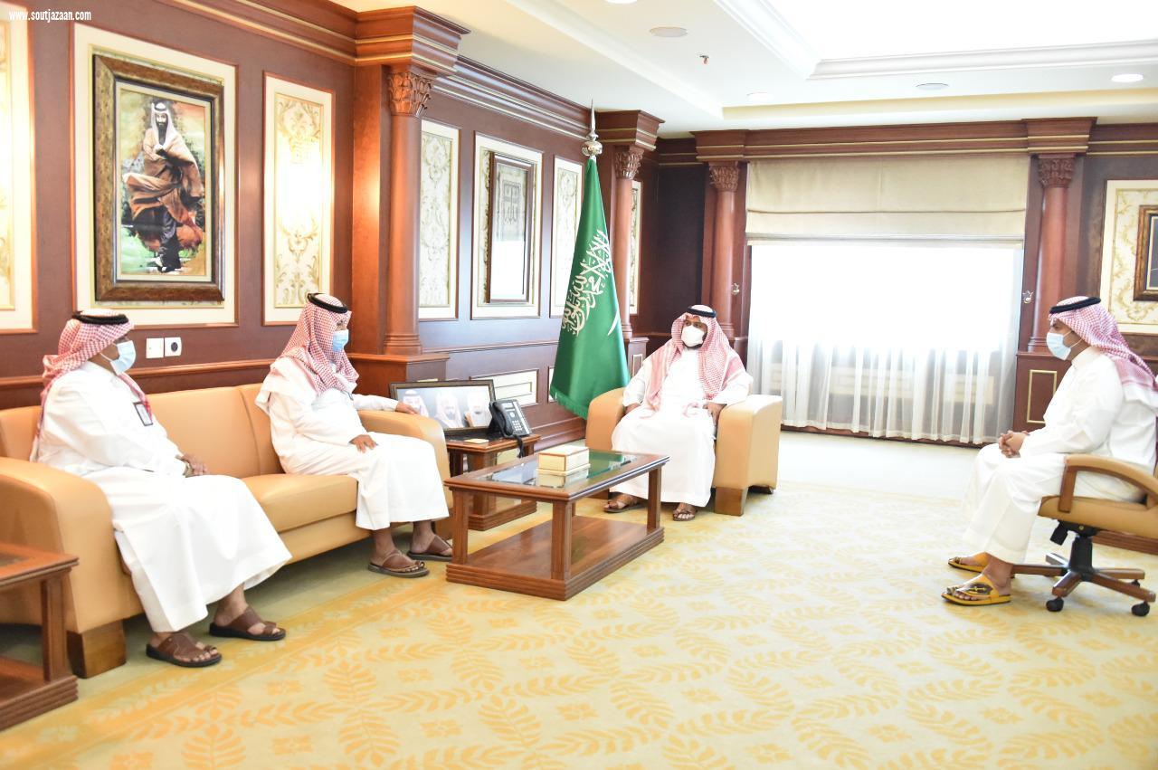 سمو نائب أمير جازان يستقبل عددا من مدراء الإدارات المكلفين حديثا بالإمارة 