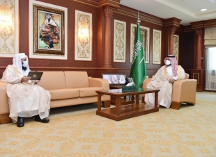 سمو نائب أمير جازان يتسلم التقرير الختامي لحملة الرئاسة العامة لهيئة الامر بالمعروف الصلاة نور