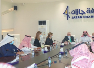 غرفة جازان تبحث  مع السفير الدنماركي  التعاون في 4 مجالات تتضمن الطاقة والغذاء والمياه والصحة