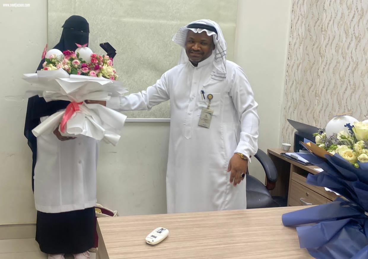 مدير مركز الرعاية الأولية بالحصمة يكرم الأطباء المتميزين خلال شهرسبتمبر