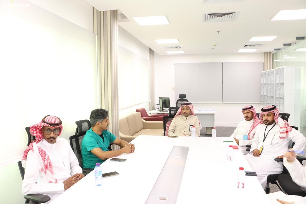 الأحمر يرأس اجتماع اللجنة التنفيذية بمستشفى إرادة والصحة النفسية بجازان