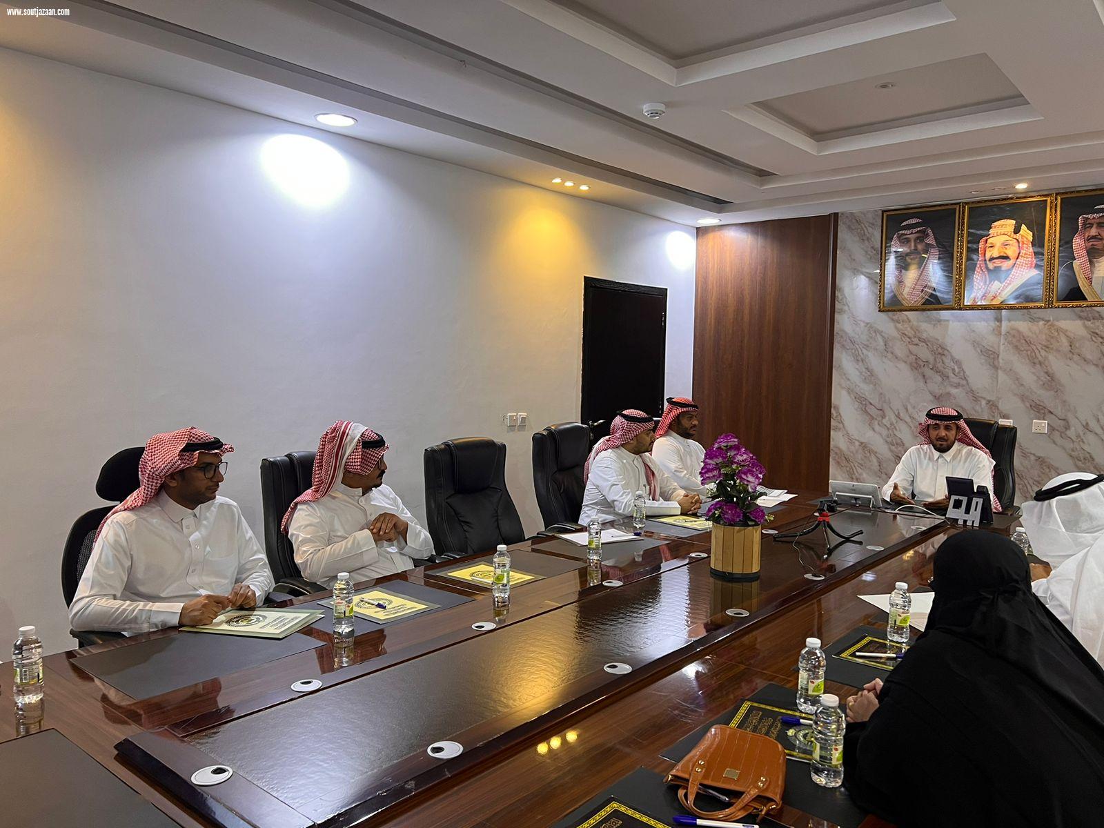 اللواء جليغم يستقبل رئيس جمعية التوعية بأضرار المخدرات بجـــــــازان