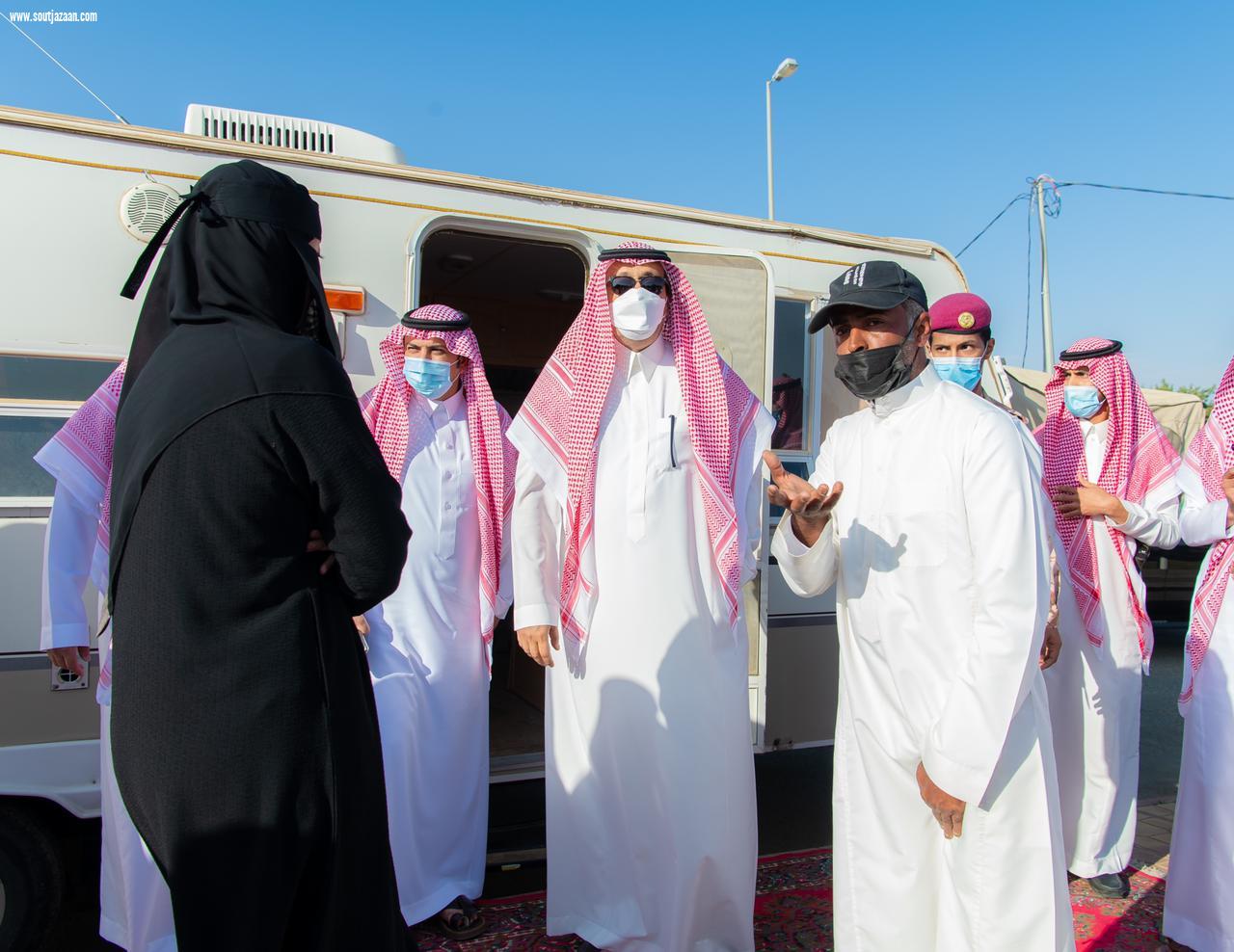 سمو الأمير حسام بن سعود يتفقد متنزه الأمير مشاري وحديقة الشلال بمحافظة بني حسن ويقف على نموذج من مشروع الكرفانات المتنقلة 