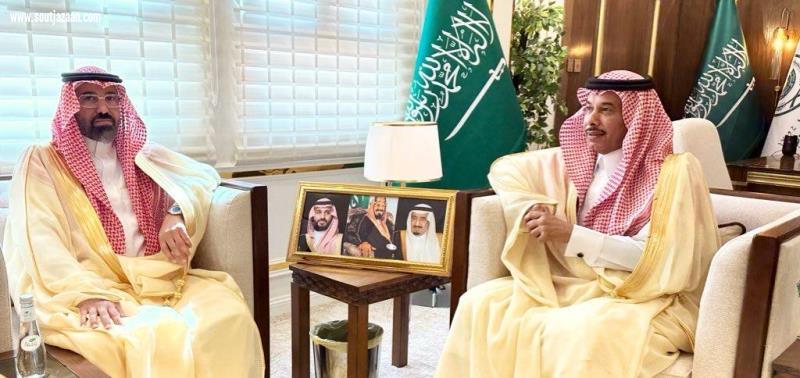 محافظ صوير يستقبل رئيس بلدية صوير المكلف حديثًا بالمحافظة