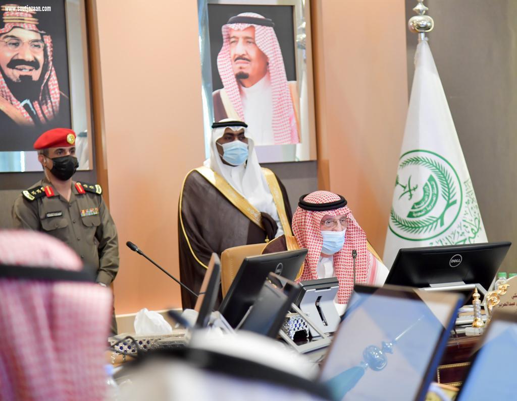 سمو أمير منطقة جازان يرأس الجلسة الافتتاحية لمجلس المنطقة 