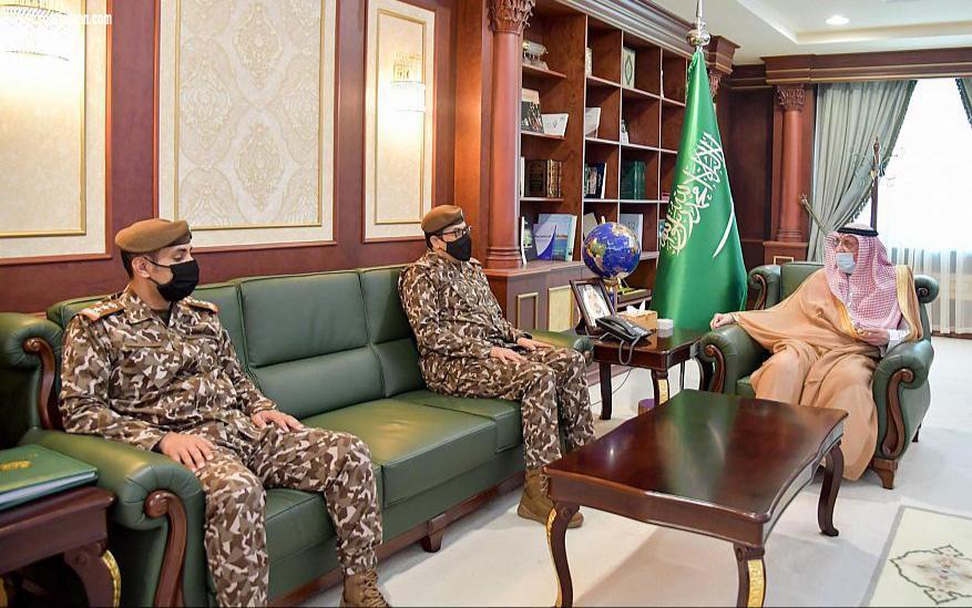 سمو أمير منطقة جازان يستقبل قائد القوات الخاصة للأمن البيئي