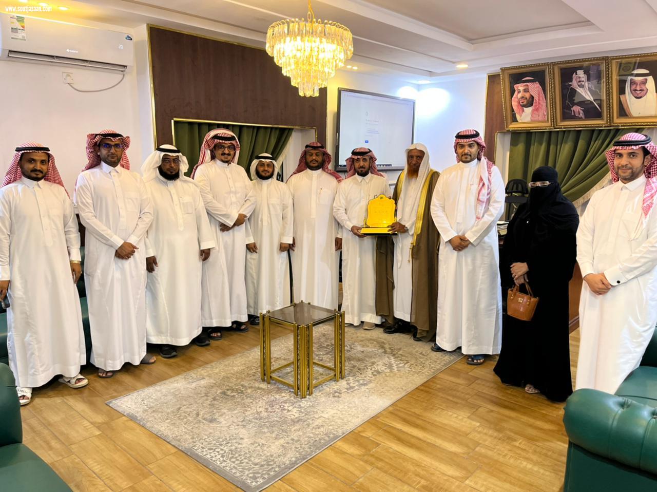 اللواء جليغم يستقبل رئيس جمعية التوعية بأضرار المخدرات بجـــــــازان