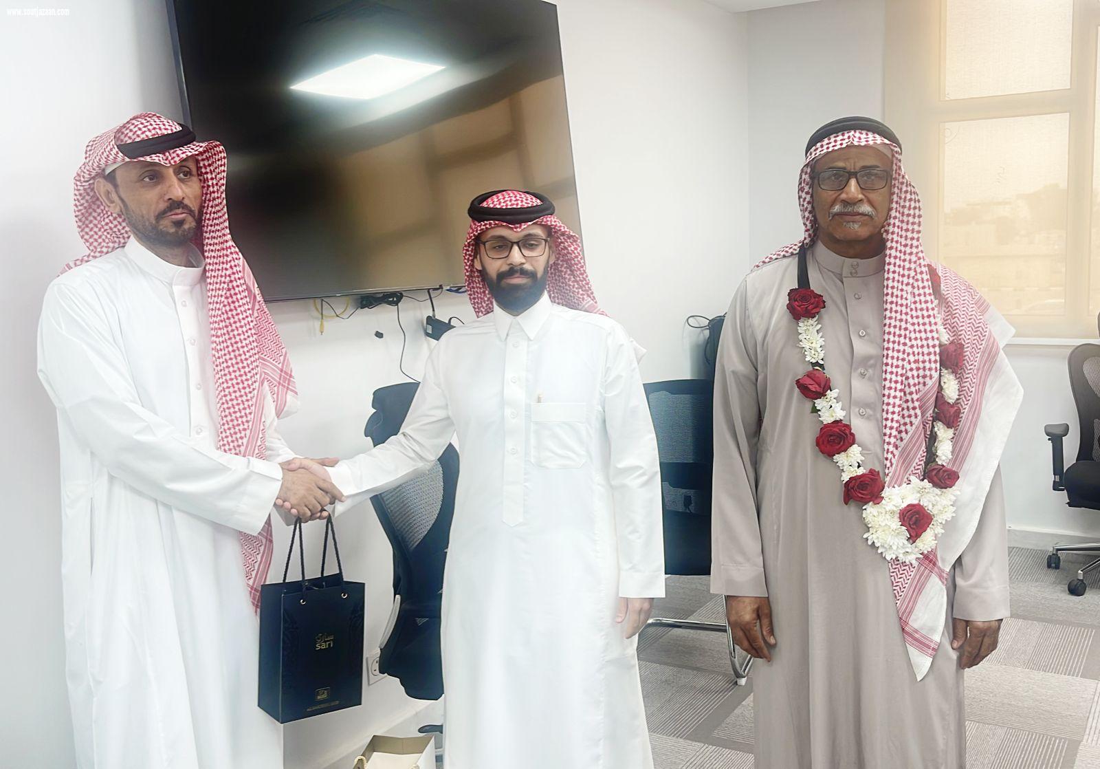 مستشفى صامطة العام يكرم الطوهري بمناسبة تقاعده والأحمري لنقله لمنطقة نجران