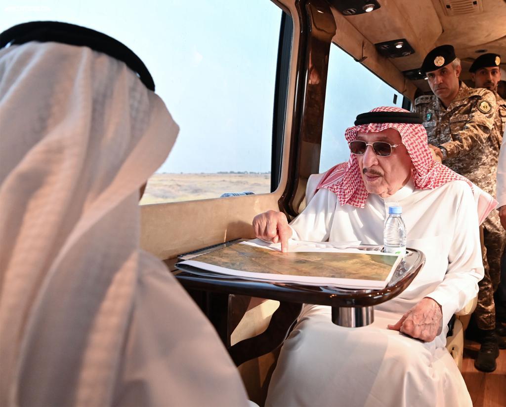 سمو أمير منطقة جازان يتفقد سير العمل بمشروع مطار الملك عبدالله بن عبدالعزيز بجازان الجديد