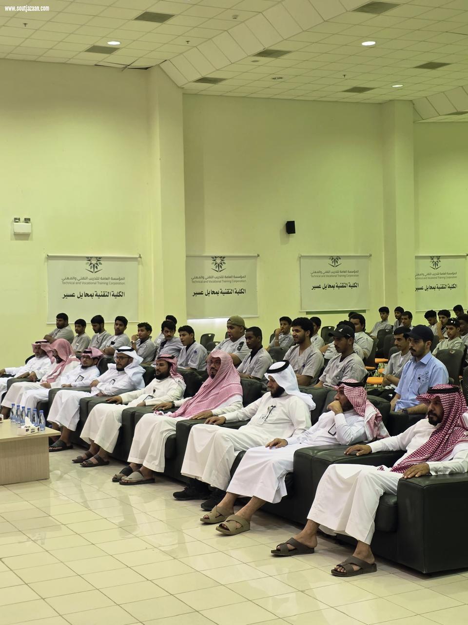 فرع الأمر بالمعروف بعسير يفعّل معرض ( ولاء ) بفرع الكلية التقنية بمحافظة محايل