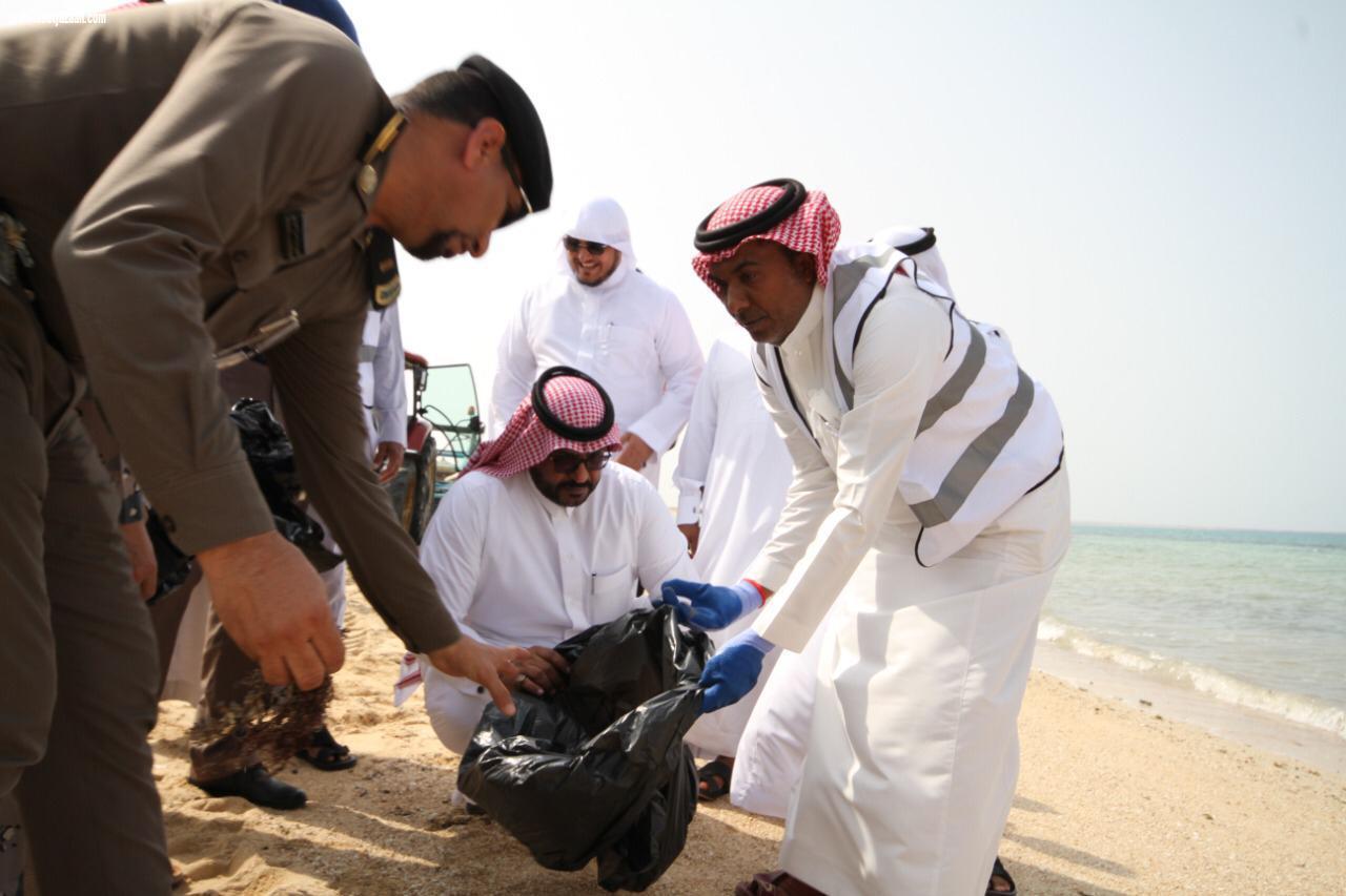 محافظ جزر فرسان يدشن فعاليات أسبوع البيئة بغرس 200 شتلة في اليوم الأول تحت شعار بيئتنا مسؤوليتنا