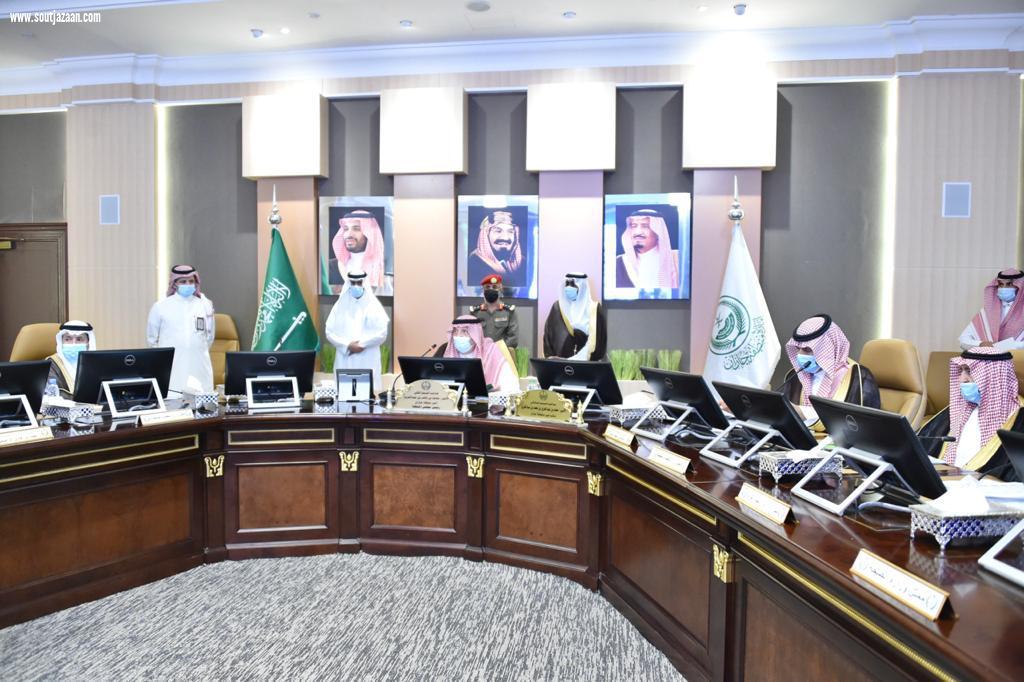 سمو أمير منطقة جازان يرأس الجلسة الافتتاحية لمجلس المنطقة 