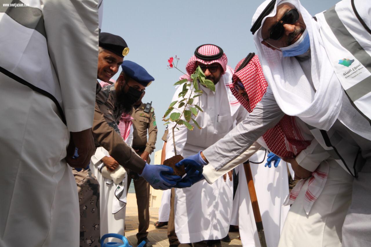 محافظ جزر فرسان يدشن فعاليات أسبوع البيئة بغرس 200 شتلة في اليوم الأول تحت شعار بيئتنا مسؤوليتنا