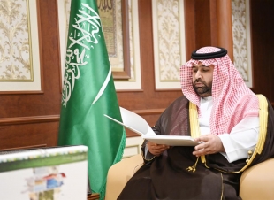 سمو أمير جازان بالنيابة يستقبل مدير فرع المركز الوطني للرقابة على الالتزام البيئي