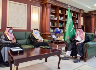 سمو أمير منطقة جازان يستقبل أمين عام مجلس شباب المنطقة المعين والسابق