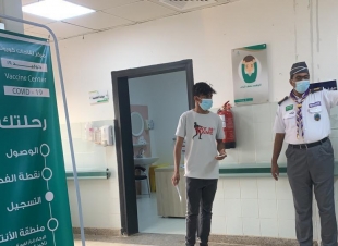 117 كشافاً من تعليم جازان يواصلون جهودهم في مساندة الكوادر الصحية بمراكز اللقاحات