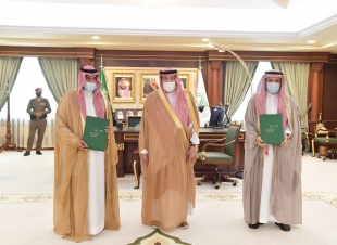 سمو أمير منطقة جازان يرعى توقيع اتفاقيتين لتعليم صبيا ويكرم عدد من المتميزين .. 