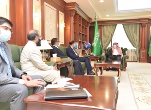 سمو أمير منطقة جازان يستقبل سفير بنغلاديش لدى المملكة 