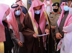 الشيخ المعجب يزور دوائر النيابة العامة بمنطقة عسير