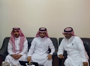 الدوسري يزور مدرسة السقيد المتوسطة والابتدائية