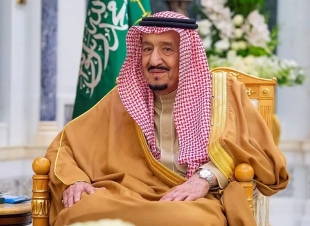 ثلاث اوامر ملكية وإعفاء مدير جامعة الملك عبدالعزيز من منصبه وتحويله للتحقيق بتهمة استغلال السلطة